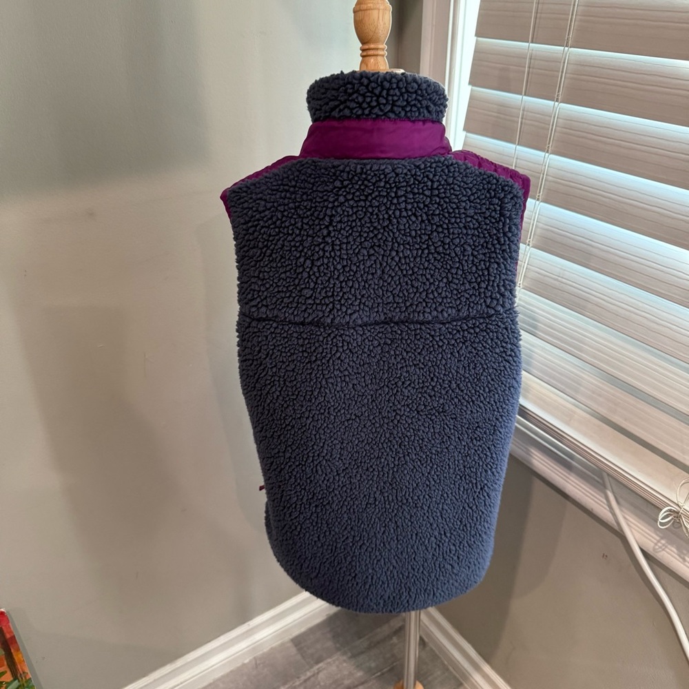 Columbia Girls Archer Ridge Reversible Vest - Picture 7 of 11
